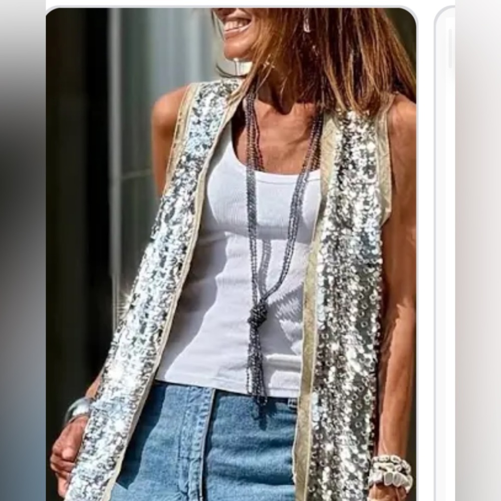 Beautiful sequin 🪩 vest size S-M